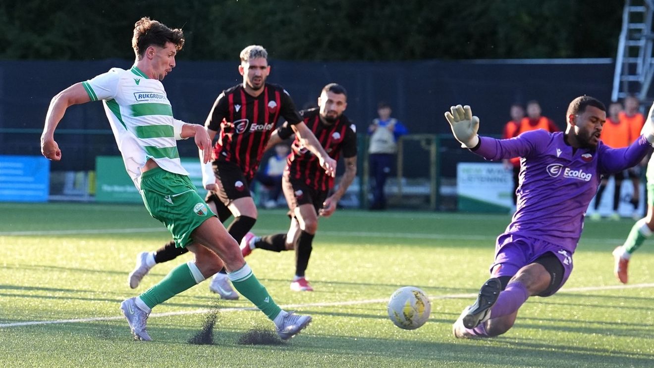 Nu e glumă! Fotbalistul a jucat în noul sezon de Champions League cu un tricou cu numărul scris pe spate cu pixul