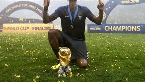 "Poate face orice dorește cu părul lui". Pogba a răbufnit cu medalia de campion mondial la gât: "Unde sunteți acum?"