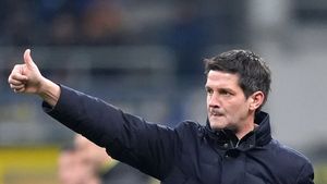 Legendarul Costacurta s-a lămurit cu Cristi Chivu: „Mă intrigă!”