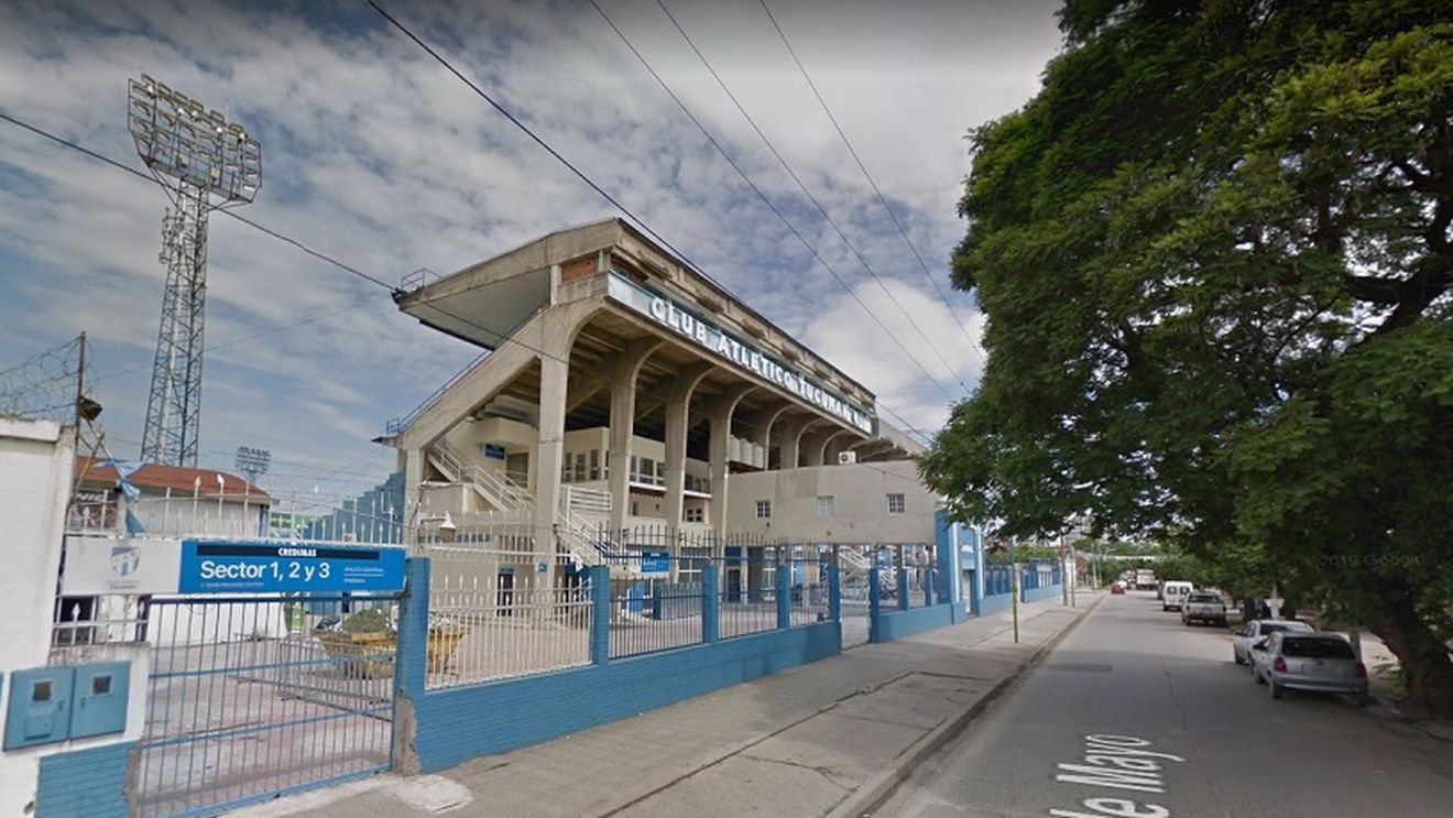 Atac tip comando la un club de fotbal: "Au neutralizat personalul de pază, au furat bani din seif și documente importante"

