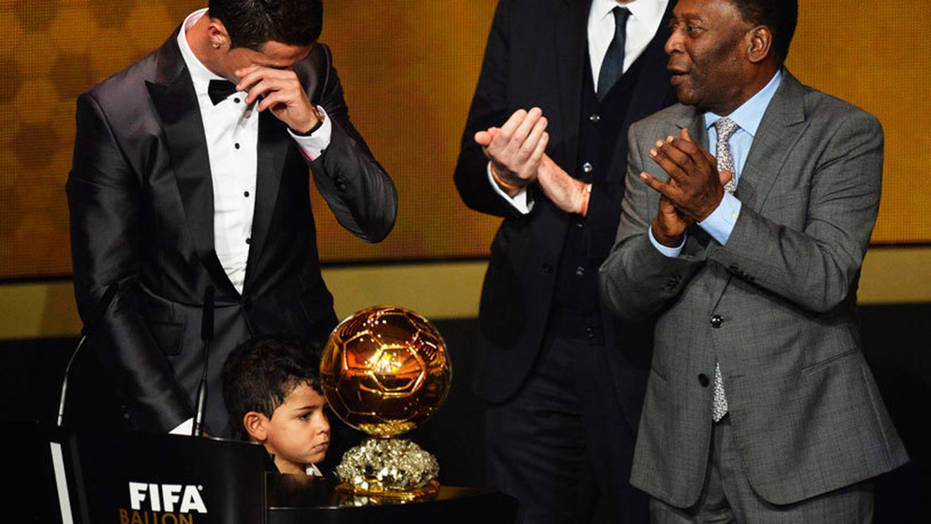 Îi vor da și un bonus? :) Reacția celor de la NIKE după ce Ronaldo a luat Balonul de Aur