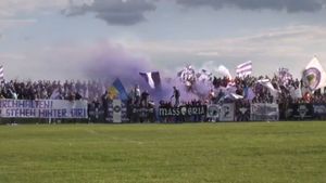 Alb-violeții se întorc la "locul faptei"! VIDEO "de colecție": Ce atmosferă au creat în sezonul trecut, la Racovița