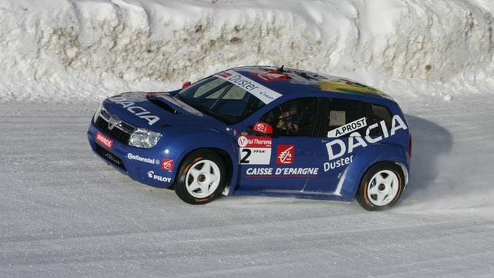 VIDEO Alain Prost și Dacia,** pe podium la Trophee Andros!