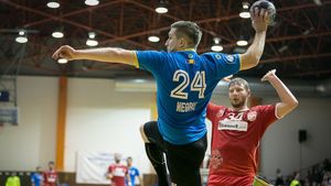 Campioana Dinamo a anunțat primele transferuri pentru noul sezon handbalistic: internaționalii români Nicu Negru și Andras Szasz