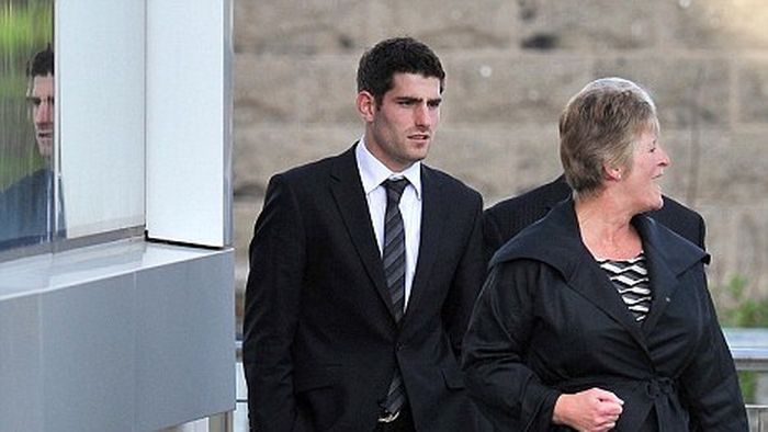 Ched Evans nu va putea să joace în afara Marii Britanii. Decizia aparține ministerului