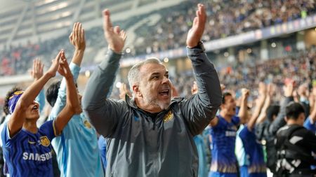 Jiangsu Suning, echipa lui Cosmin Olăroiu, obligată să își schimbe denumirea din viitorul sezon