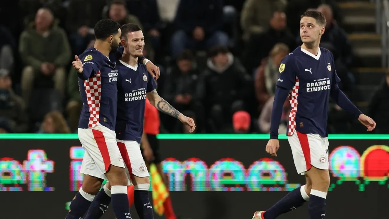 Dennis Man e tot mai aproape de transferul verii! Ce a făcut PSV ca să se asigure dacă-l vinde la Atalanta