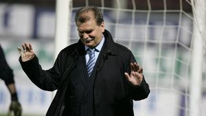 Dinu Gheorghe: "Nu avem departament de butoane"