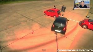 VIDEO Omul ăsta ar fi ZEUL parcagiilor din București!** Expresia "la vopsea", mai potrivită ca niciodată: recordul care te lasă fără grai