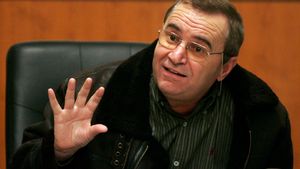 Dinel Staicu, liber după aproape opt ani! FOTO | Închisoarea și-a spus cuvântul: cum a ajuns să arate acum fostul patron al Universității Craiova