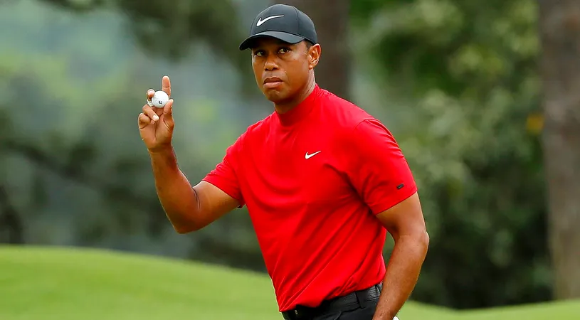 Tiger Woods va fi decorat de Donald Trump