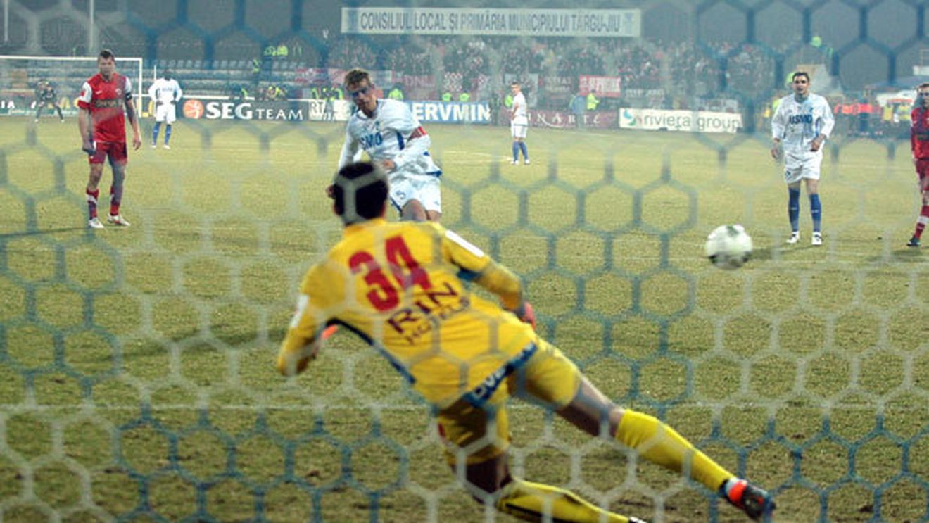 Transferul verii putea fi al Stelei!** Hagi l-a refuzat la Steaua în 2006, după care a ajuns la națională și acum poate prinde un contract în Grecia