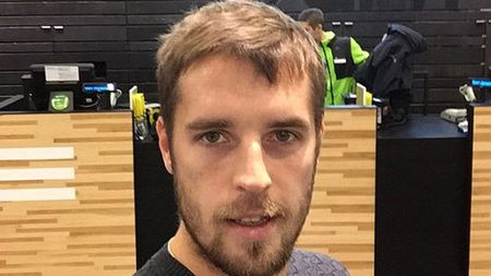 FOTO | Un fotbalist i-a făcut un cadou surprinzător fiului său de doar doi ani. A primit un val de critici pentru gestul său