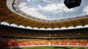 Înlocuitor perfect pentru Van Persie!** Suma pentru care ar accepta cedarea jucătorului care a evoluat la București în finala Europa League