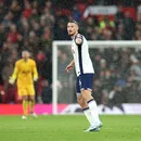 Ange Postecoglou a făcut gestul cu care le-a arătat tuturor că nu are nimic personal cu Radu Drăguşin. Managerul lui Tottenham l-a iertat pentru eliminare şi i-a arătat asta la meciul cu Manchester United