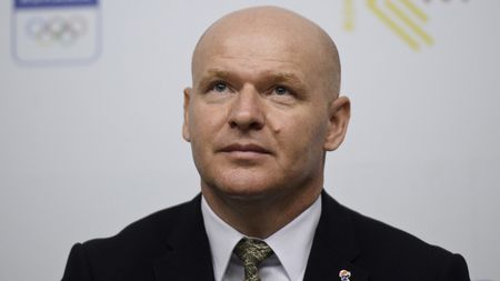 Frații Pavăl, lovitură de 15.500.000 de euro. Patronii echipei de fotbal din Bacău şi-au extins imperiul Dedeman la Alexandria