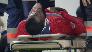 Gnohere, clipe de coșmar! Francezul s-a prăbușit inert la pământ după ce a fost lovit cu cotul în ceafă și a plecat de la stadion cu ambulanța