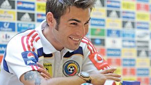 Olăroiu îl vrea urgent pe Mutu la Al Sadd:** 'Începem negocierile'