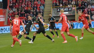 Aberdeen - FCSB 2-2, în manșa tur a play-off-ului Europa League. Campioana României a avut 2-0, dar a jucat 50 de minute în inferioritate