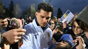 Apariție spectaculoasă a lui Ianis Hagi la naționala României. A venit ca un fashion icon veritabil