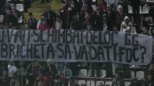 VEZI AICI cum rapidiștii i-au umilit pe rivalii din Ghencea