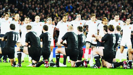 "V" de la victorie!** Au contrat haka printr-o metodă originală