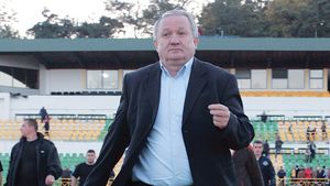 Porumboiu: „Steaua a avut doi antrenori!"