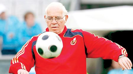 Luis Aragones: "Le voi da o șansă și jucătorilor de rezervă"