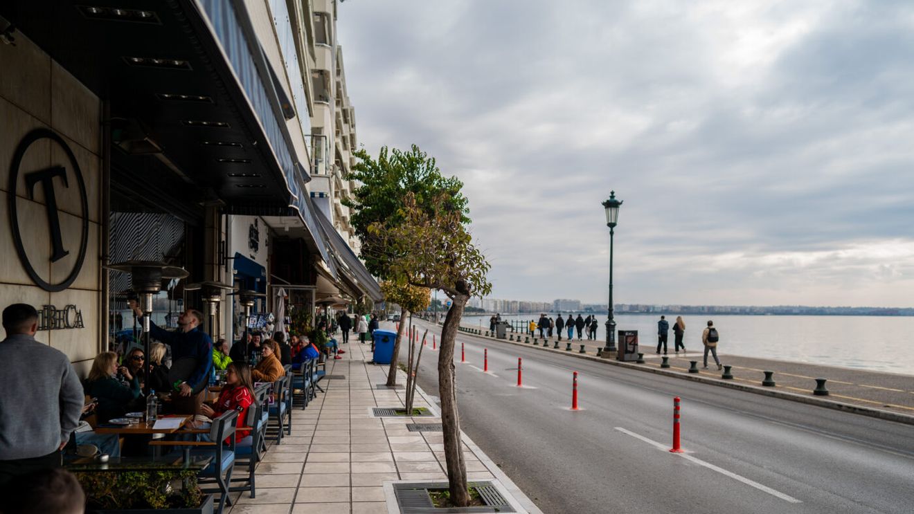 Cald și prețuri mici. Cum e viața în Salonic, orașul care găzduiește astăzi PAOK - FCSB. SPECIAL