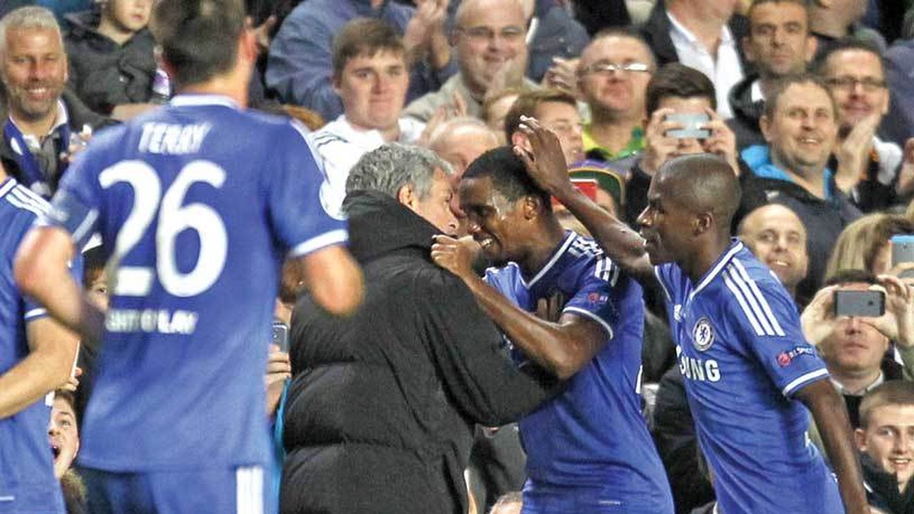 Experiența face diferența. Eto'o a marcat pentru a patra echipă în Ligă! Chelsea - Schalke 3-0