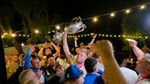 Petrecerea de titlu a Universității Craiova. Campionii sărbătoresc cu suporterii în Piața „Mihai Viteazul”