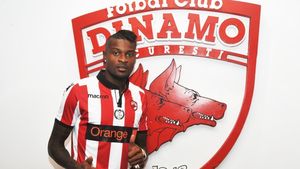 Dinamo l-a transferat pe Jeremy Bokila! Ce număr va purta atacantul congolez. Contra: "Nu e nicio presiune dată de acest tricou"