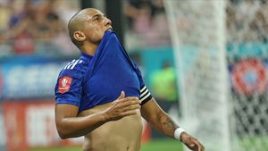 Gigi Becali a anunțat că îl vrea în continuare pe Juan Bauza la FCSB: „Eu am zis prețul ala că știam că Mititelu se aprinde și iese pe post!” | EXCLUSIV