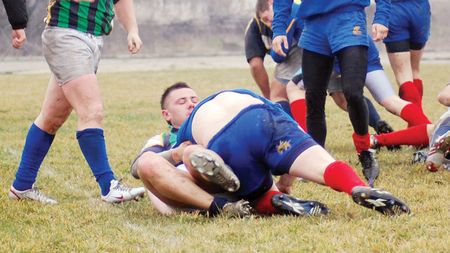 Supraviețuire incertă pentru rugbystul de 19 ani