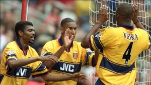 Încă un caz NEBUN în fotbalul european!** Arsenal și Inter nu au bănuit ce poveste ascunde un superstar: "A fost coleg de generație cu unchiul meu! Are 47 de ani" 