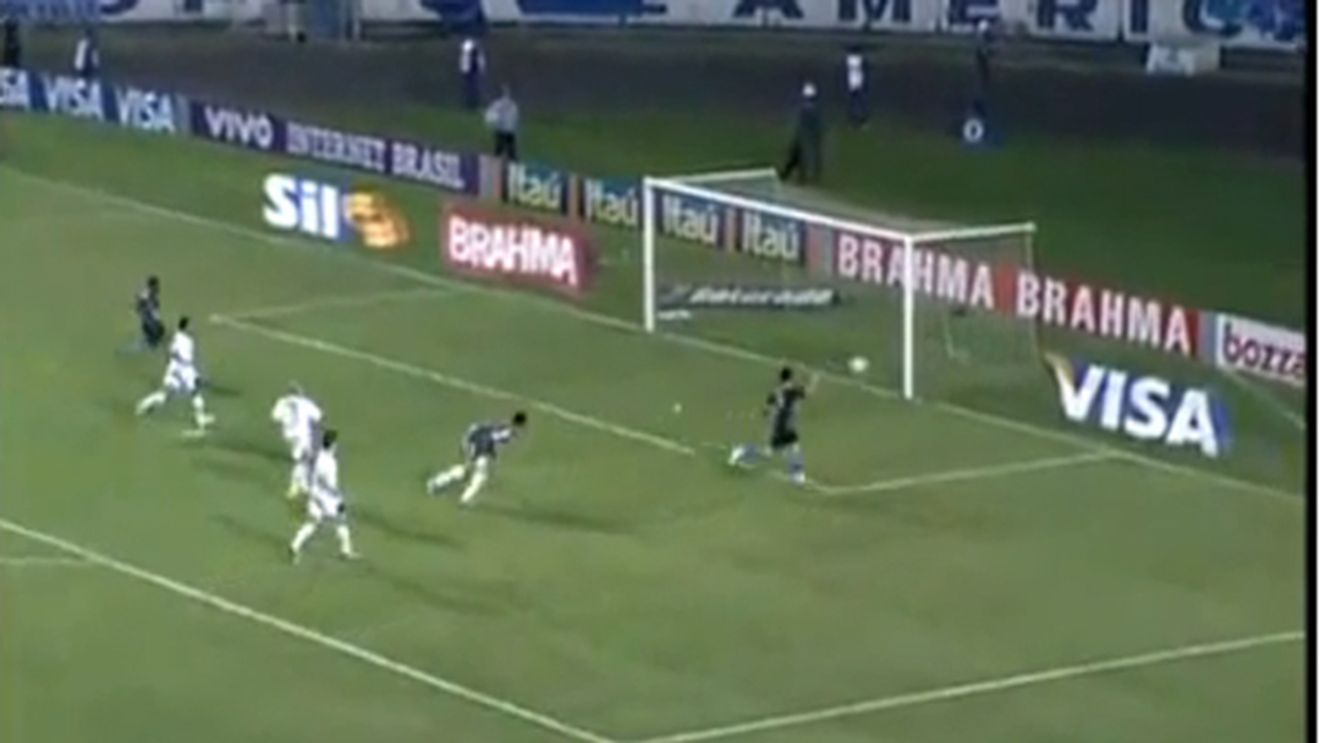 VIDEO Cât de mare ar trebui să fie poarta pentru el?** Vezi o ratare incredibilă