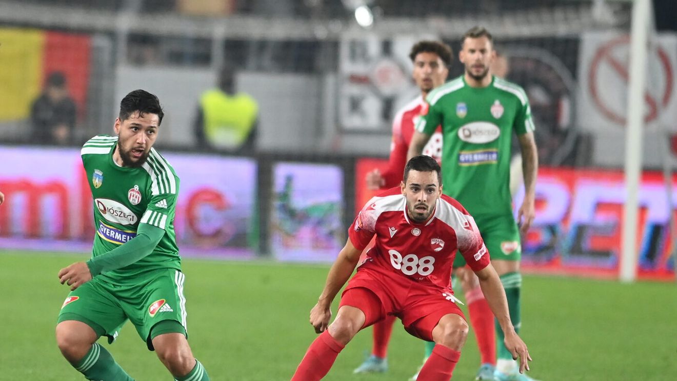 Un fost conducător al Rapidului, apariție șoc la meciul lui Dinamo cu Sepsi! Colecție de VIP-uri, în frunte cu un mare stelist, pe arena „Arcul de Triumf” | SPECIAL