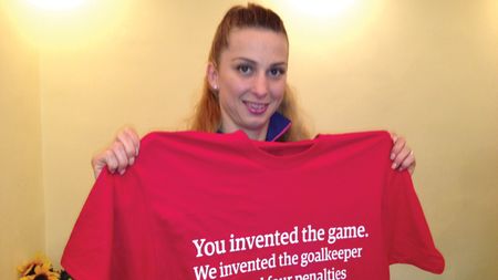 VIDEO 'Veniți la muzee!'** Stelista Alina Dumitru s-a alăturat campaniei ProSport "ÎnScriem pentru România" prin care îi invităm pe englezi să ne viziteze țara