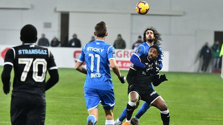 Fortes, pus la slăbit! "Predatorul" mai are de așteptat pentru a debuta la U Craiova. "Este mai bine fizic, dar nu vrem să riscăm nimic cu el"