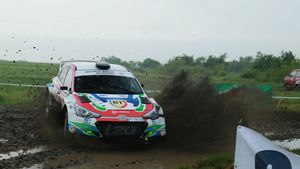 Ghinion pentru Tempestini în Portugalia. O pană l-a scos de pe podiumul primei zile în WRC