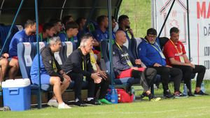 Cei doi antrenori propuși de finanțatorul privat al Gloriei Buzău pentru a-l înlocuit pe Cristian Pustai. Un fost jucător important al Buzăului crede că Viorel Ion e varianta cea mai bună