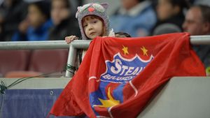 Rotariu susține Steaua lui Gigi: "Sunt prieten cu Lăcătuș, dar n-aș merge la CSA. Eu țin cu Steaua care joacă în cupele europene. În 1998, Armata i-a dat echipa lui Păunescu, care i-a dat-o lui Becali"