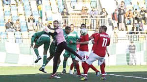 Vecinii au și ei un fotbal murdar