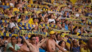 Lecție de fair-play! Un suporter olandez a murit la Ploiești. FOTO: Mesajul afișat de fanii Petrolului i-a impresionat pe cei de la Vitesse