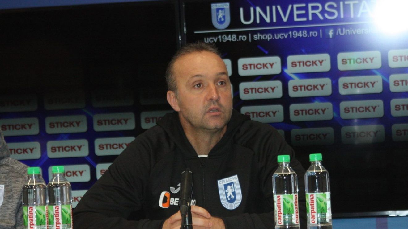 Corneliu Papură: „Orice fotbalist vrea să joace pentru primul loc, acasă, cu un stadion plin. Ce poate fi mai frumos?!” Ce spune antrenorul despre CFR Cluj şi despre VAR