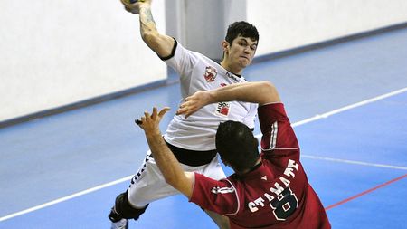Dinamo a ZDROBIT Steaua la volei, polo și handbal!** 3-0 pentru "câini" în derby-uri
