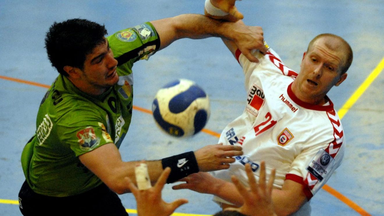 Botoșani are planuri mari și la handbal! Echipa locală CSM și-a propus să evolueze în premieră în Liga Zimbrilor, iar azi a reușit să transfere un jucător cu mare experiență: Bogdan Șoldănescu