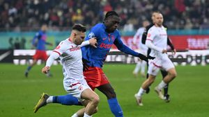 „Sunteți complexați în fața FCSB?”. Reacția lui Dennis Politic, despre eșecul lui Dinamo în marele derby