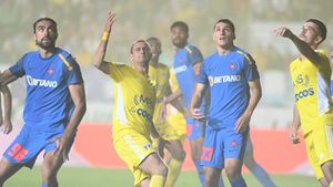 Continuă scandalul dintre Gabi Tamaș și Petrolul. Fundașul central, desființat de președintele echipei din Ploiești. „Circ! N-avem timp de spectacole d-astea ieftine!”