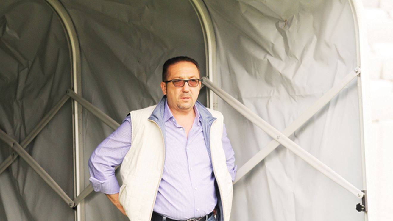 Walter redevine patronul lui "U"!** Documentul prin care omul de afaceri poate prelua din nou "șepcile-roșii"